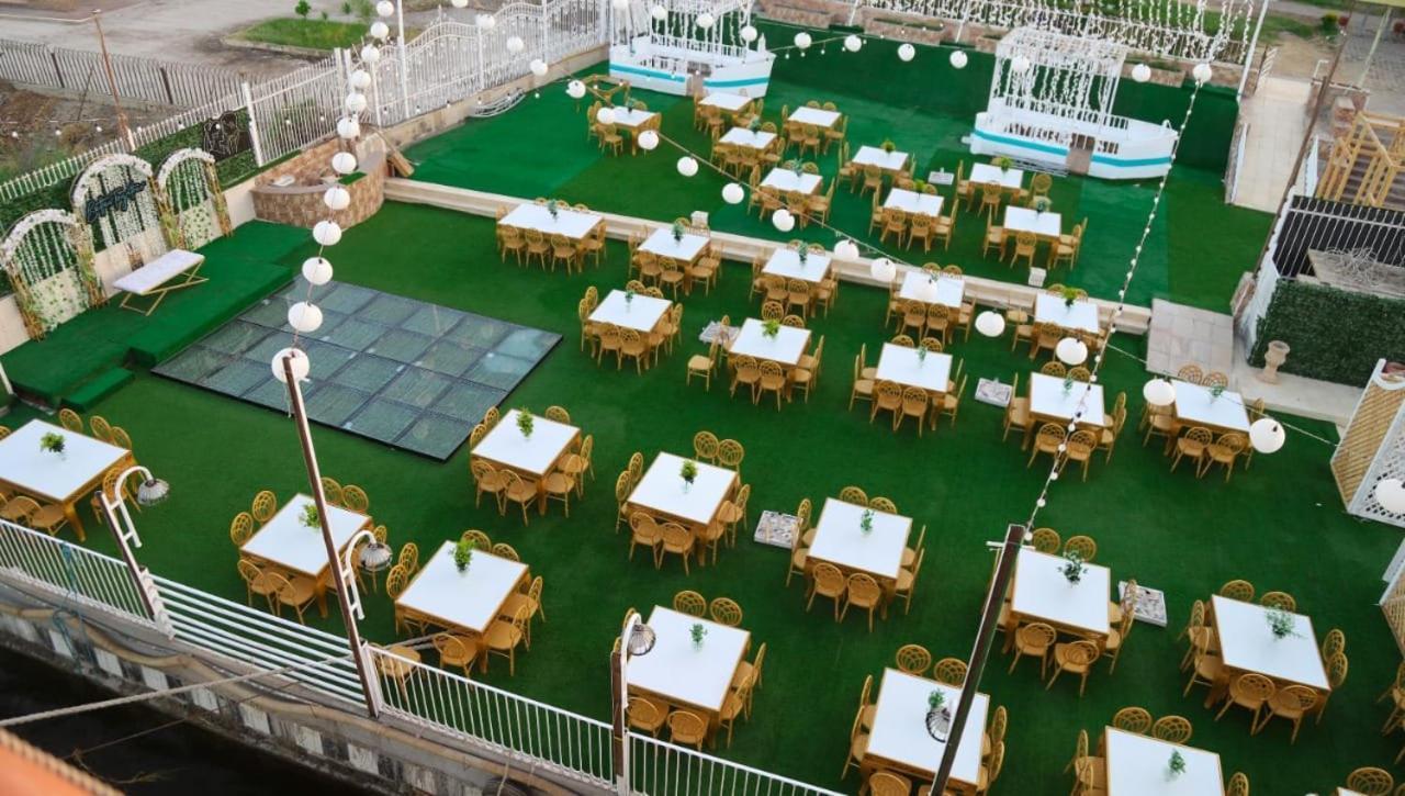 Hotel Ship Queen Isis Elminya Al Minya Exteriör bild
